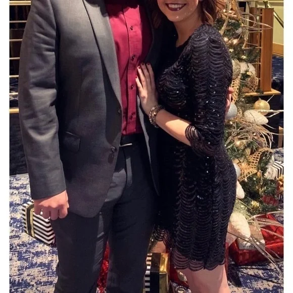 “Midnight Fantasy” Scalloped Sequin Bodycon Dress - Picture 11 of 13